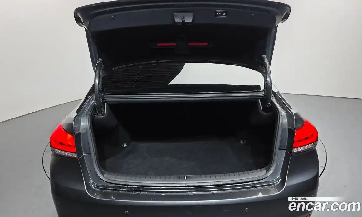 Genesis G80 2018 3.3 Автомат в Москве № 23735, фото 20