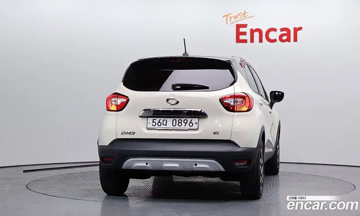 Renault QM3 2015 1.5 Автомат в Москве № 242222, фото 11