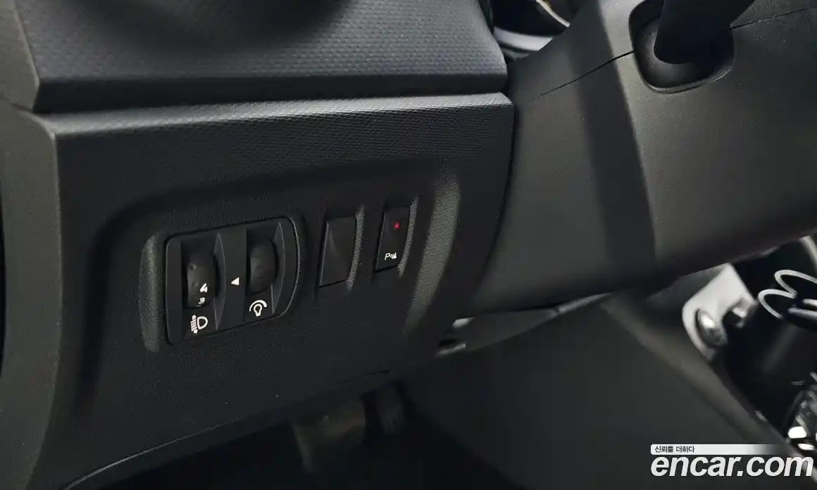 Renault QM3 2015 1.5 Автомат в Москве № 242222, фото 12