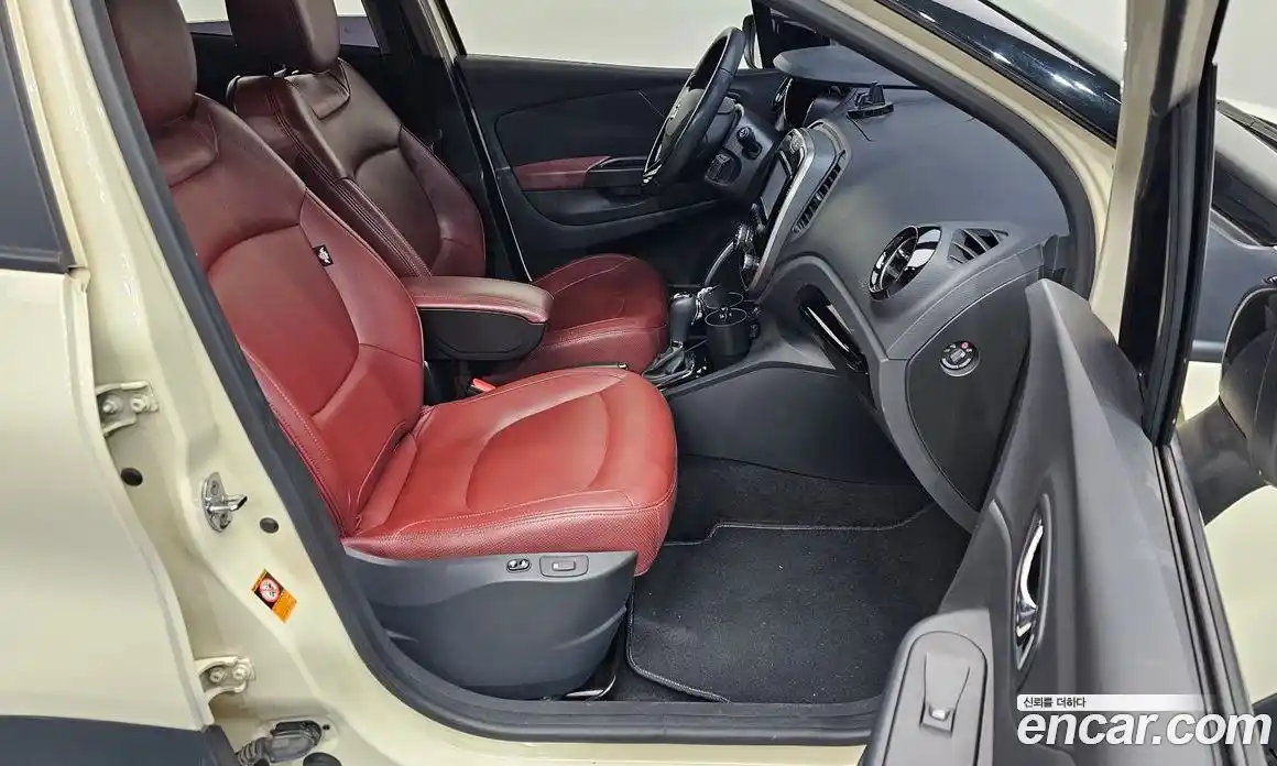 Renault QM3 2015 1.5 Автомат в Москве № 242222, фото 16