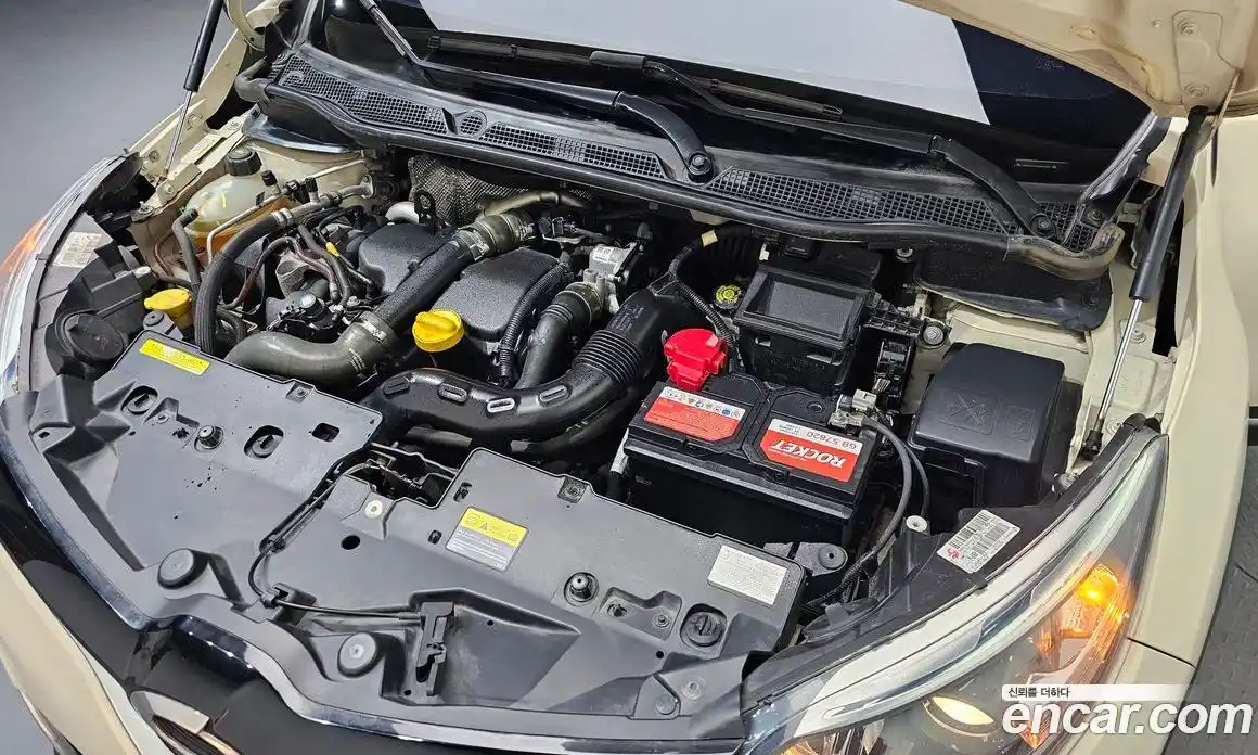 Renault QM3 2015 1.5 Автомат в Москве № 242222, фото 20