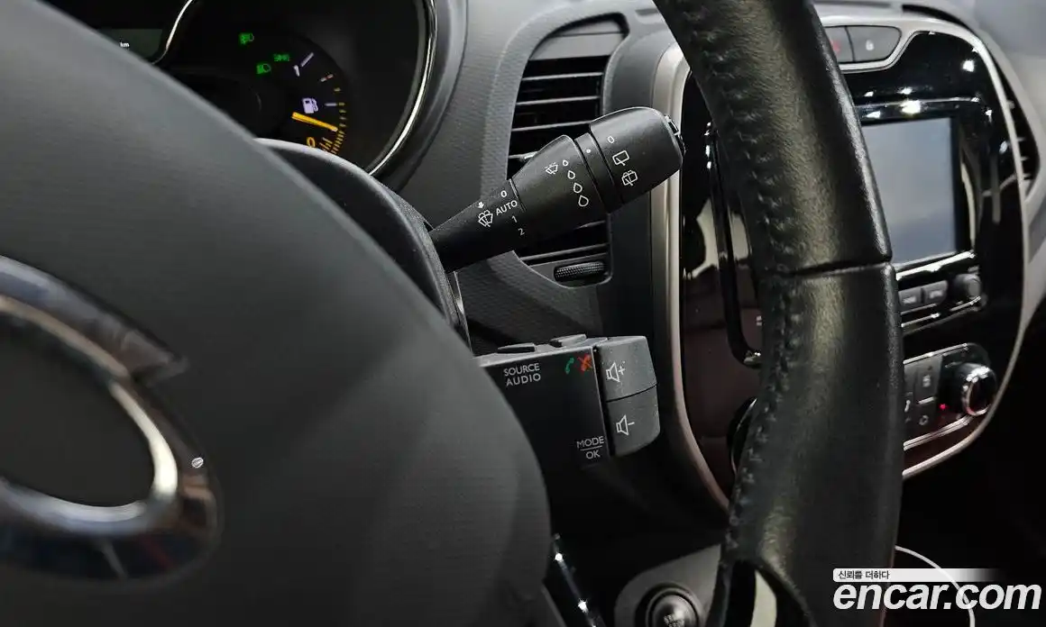 Renault QM3 2015 1.5 Автомат в Москве № 242222, фото 4