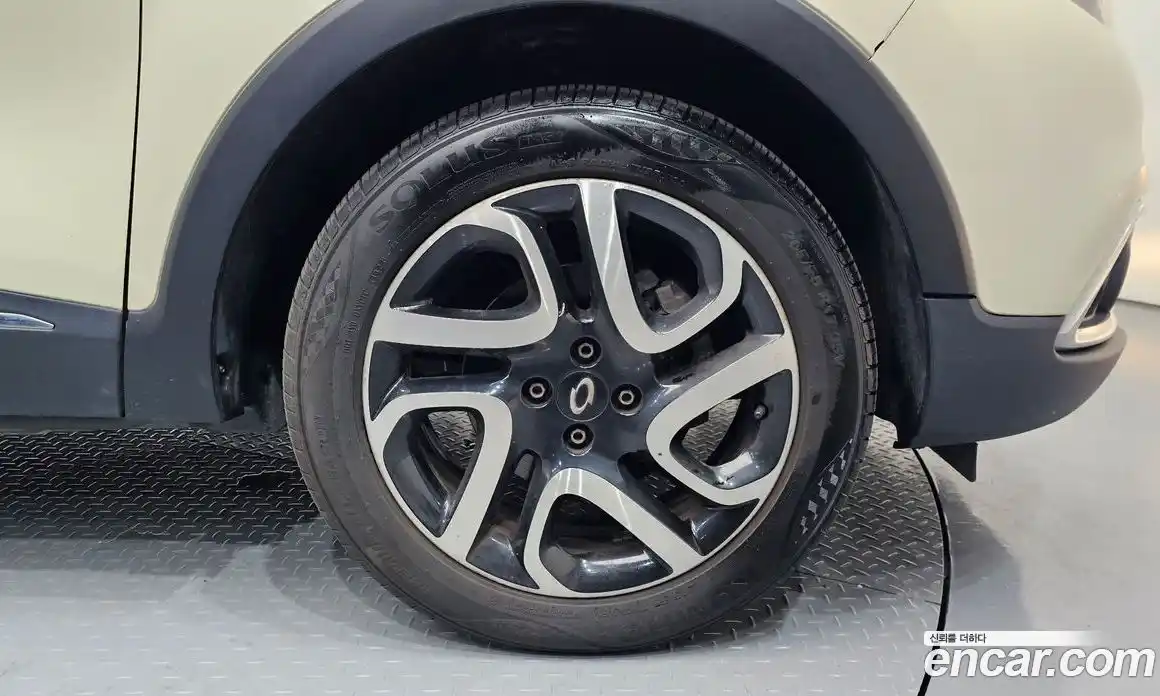 Renault QM3 2015 1.5 Автомат в Москве № 242222, фото 5