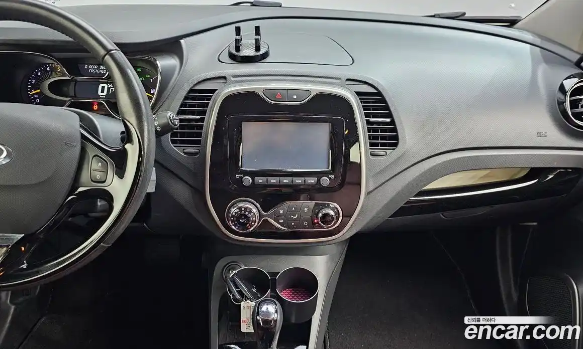 Renault QM3 2015 1.5 Автомат в Москве № 242222, фото 8