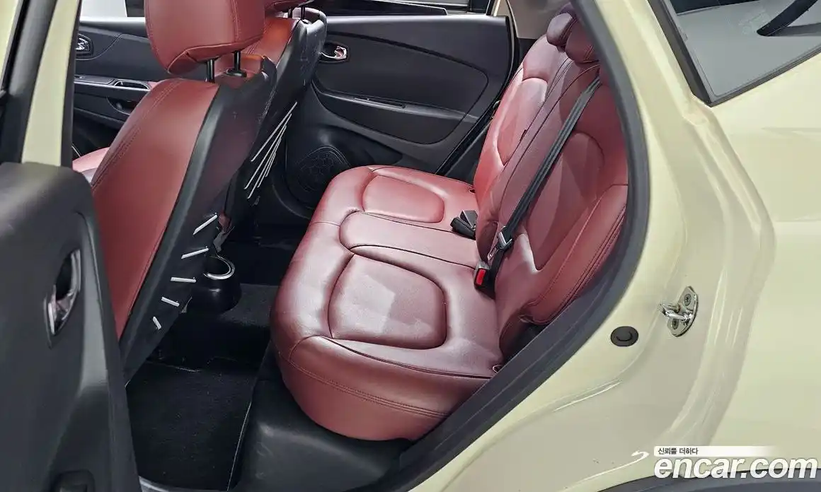 Renault QM3 2015 1.5 Автомат в Москве № 242222, фото 10