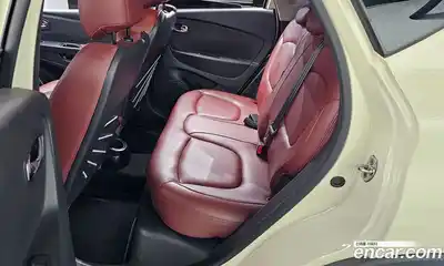 Renault QM3 2015 1.5 Автомат в Москве № 242222, миниатюра 10