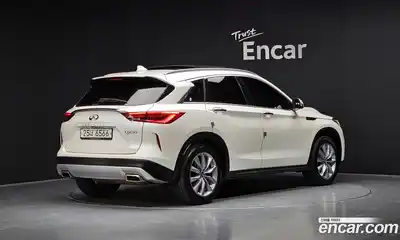 Infiniti QX50 2019 2.0 Автомат в Москве № 244629, миниатюра 2