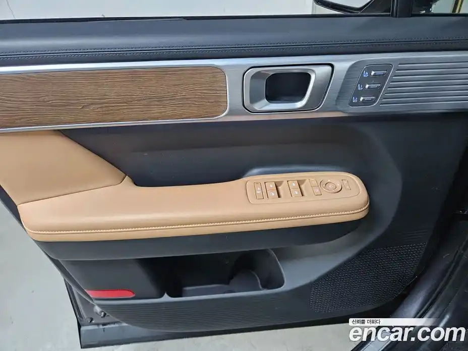 Hyundai Santa Fe 2024 1.6 Автомат в Москве № 246157, фото 19