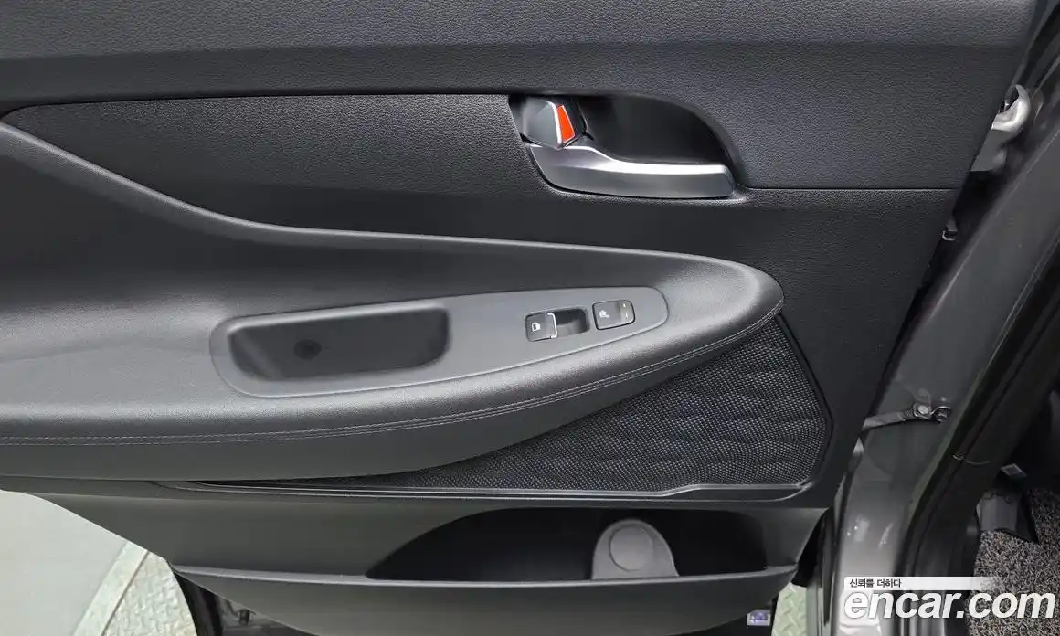 Hyundai Santa Fe 2020 2.0 Автомат в Москве № 2478, фото 16