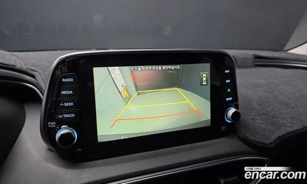 Hyundai Santa Fe 2020 2.0 Автомат в Москве № 2478, фото 18