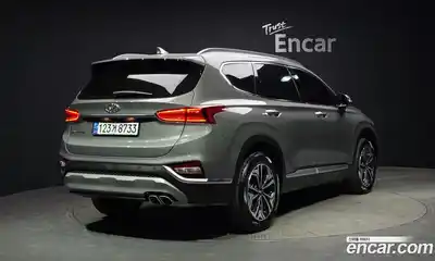 Hyundai Santa Fe 2020 2.0 Автомат в Москве № 2478, миниатюра 4