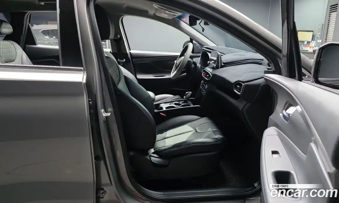 Hyundai Santa Fe 2020 2.0 Автомат в Москве № 2478, фото 7