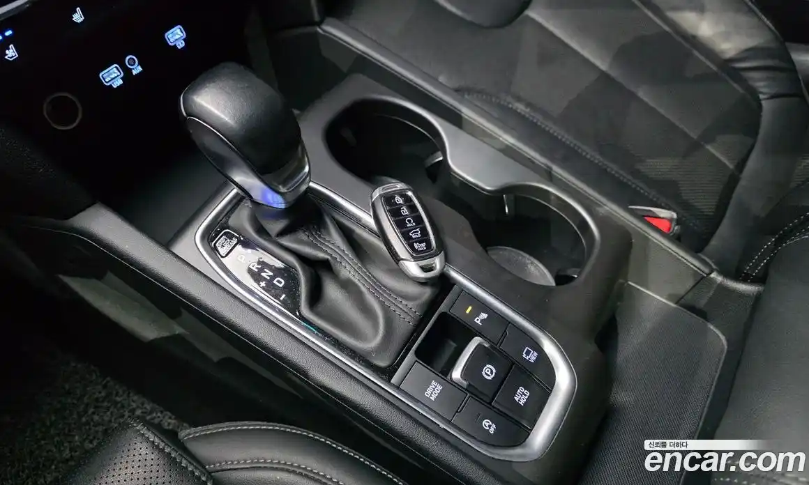 Hyundai Santa Fe 2020 2.0 Автомат в Москве № 2478, фото 10