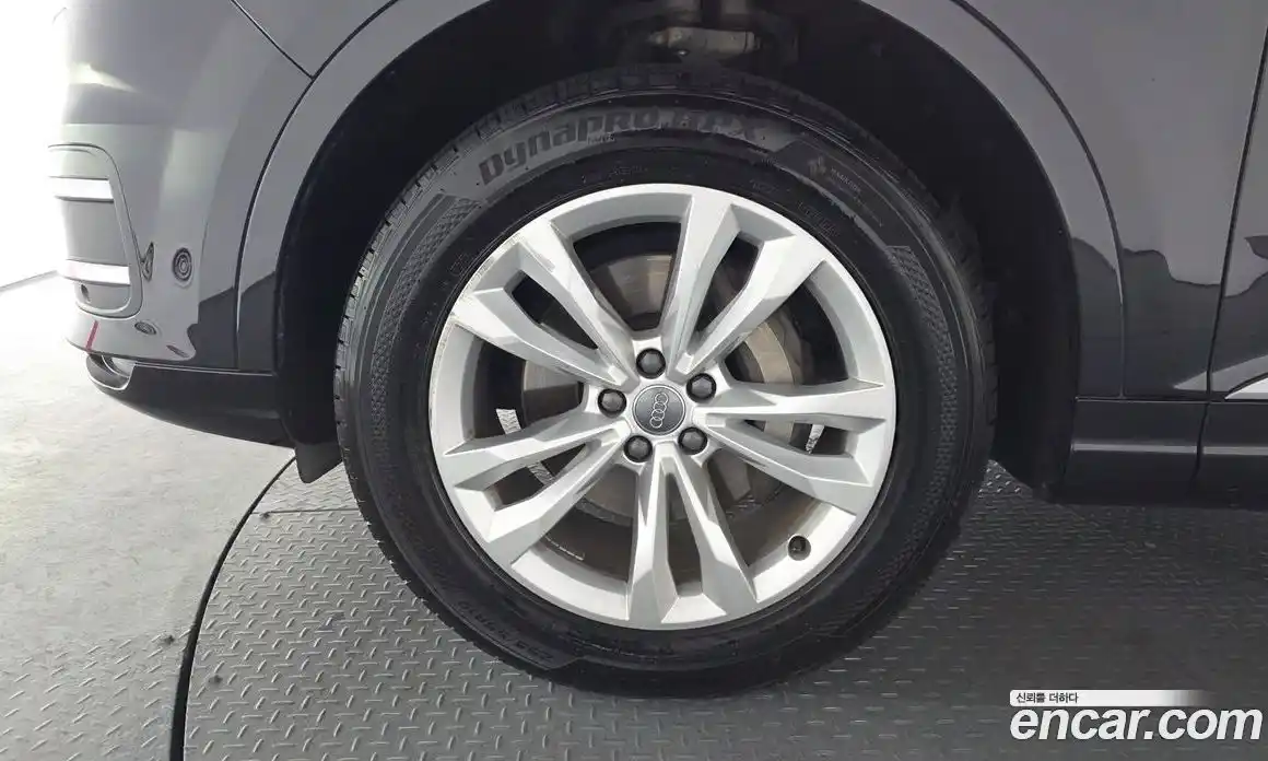 Audi Q7 2019 2.0 Автомат в Москве № 249299, фото 5