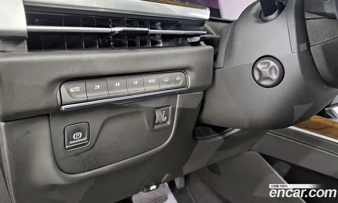 Cadillac Escalade 2025 6.2 Автомат в Москве № 256345, фото 17