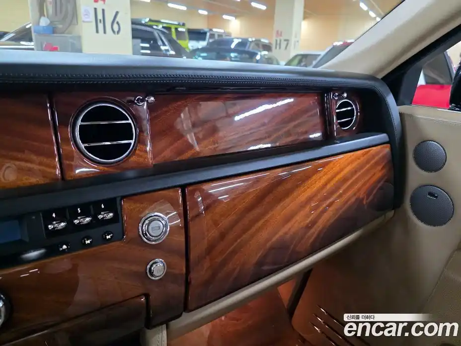 Rolls-Royce Phantom 2007 6.7 Автомат в Москве № 256734, фото 12