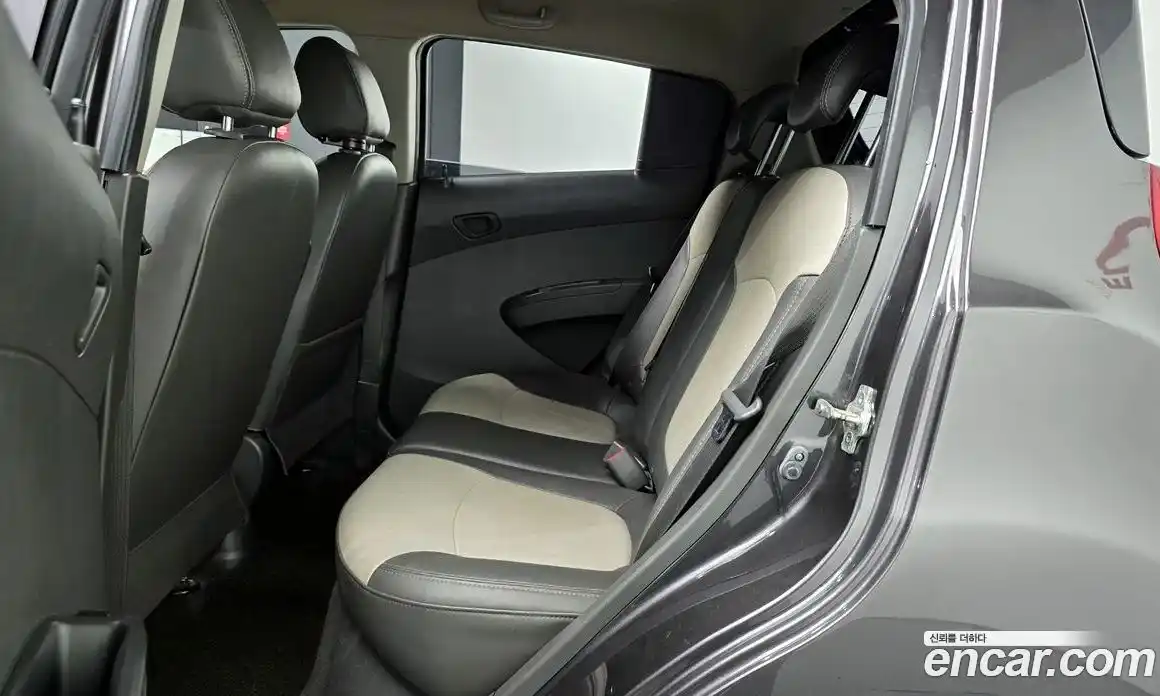 Chevrolet Spark 2014 1.0 Автомат в Москве № 25783, фото 9