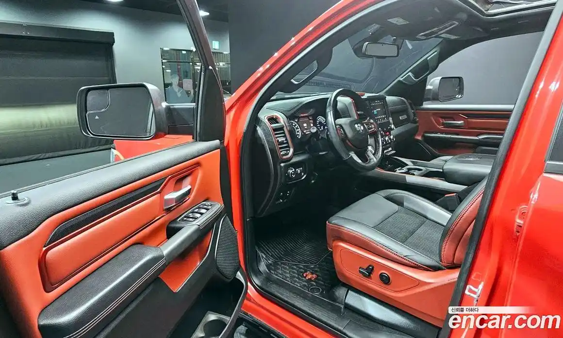 Dodge Ram Pick Up 2019 5.7 Автомат в Москве № 259808, фото 11