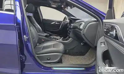 Infiniti Q30 2019 2.0 Автомат в Москве № 267457, миниатюра 12