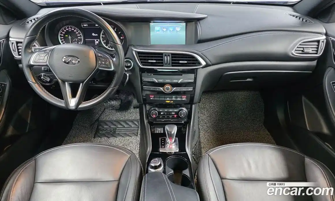 Infiniti Q30 2019 2.0 Автомат в Москве № 267457, фото 16