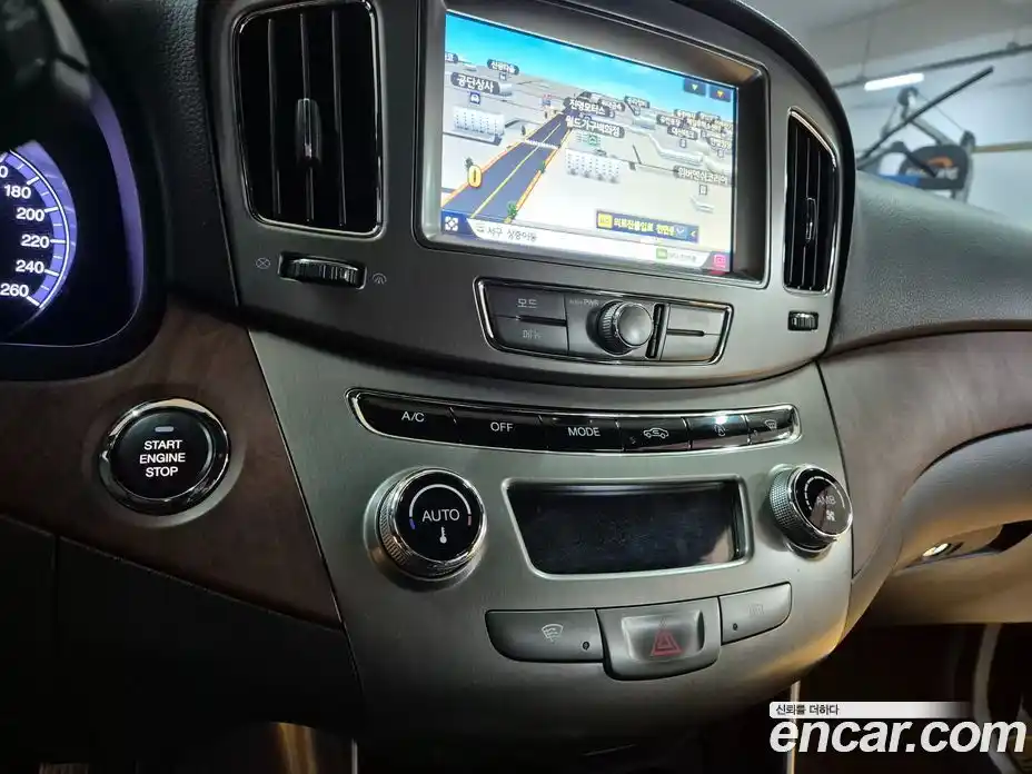 SsangYong Chairman 2013 2.8 Автомат в Москве № 28027, фото 16