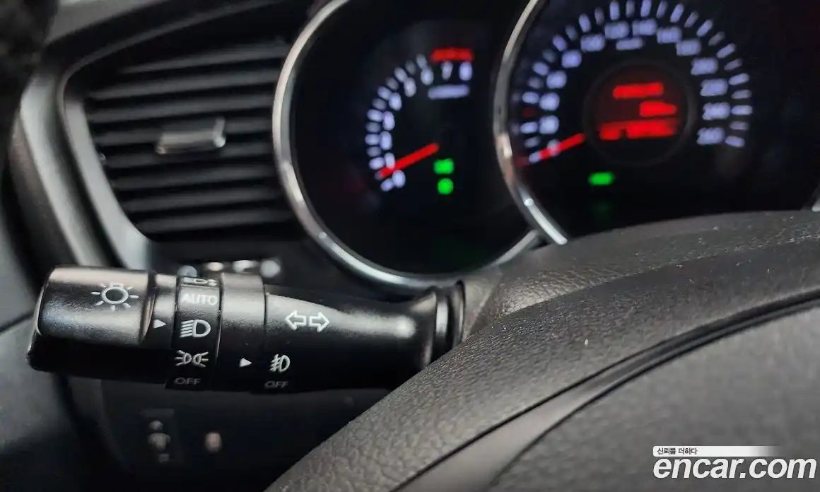 Kia K5 2011 2.0 Автомат в Москве № 287916, фото 17