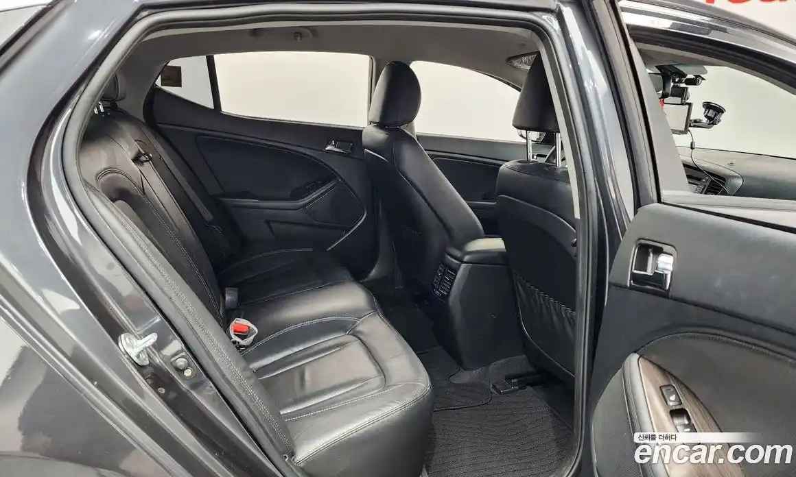 Kia K5 2011 2.0 Автомат в Москве № 287916, фото 20