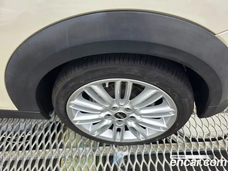 Mini Cooper 2022 1.5 Автомат в Москве № 299497, фото 19