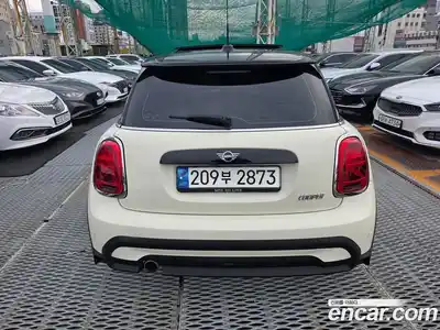Mini Cooper 2022 1.5 Автомат в Москве № 299497, миниатюра 4