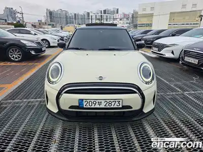 Mini Cooper 2022 1.5 Автомат в Москве № 299497, миниатюра 5