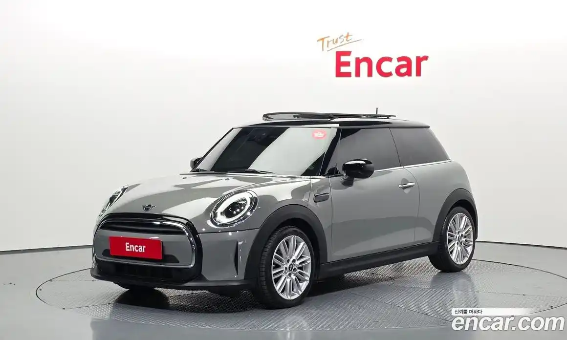 Mini Cooper 2022 1.5 Автомат в Москве № 299595, фото 13