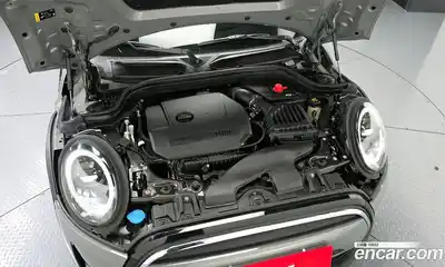 Mini Cooper 2022 1.5 Автомат в Москве № 299595, миниатюра 6