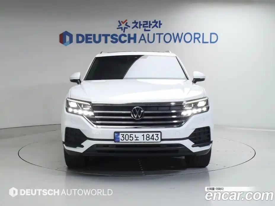 Volkswagen Touareg 2023 3.0 Автомат в Москве № 301795, фото 3