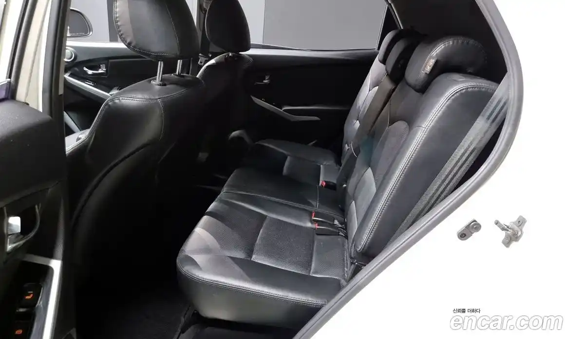 SsangYong Korando 2014 2.0 Автомат в Москве № 32159, фото 11