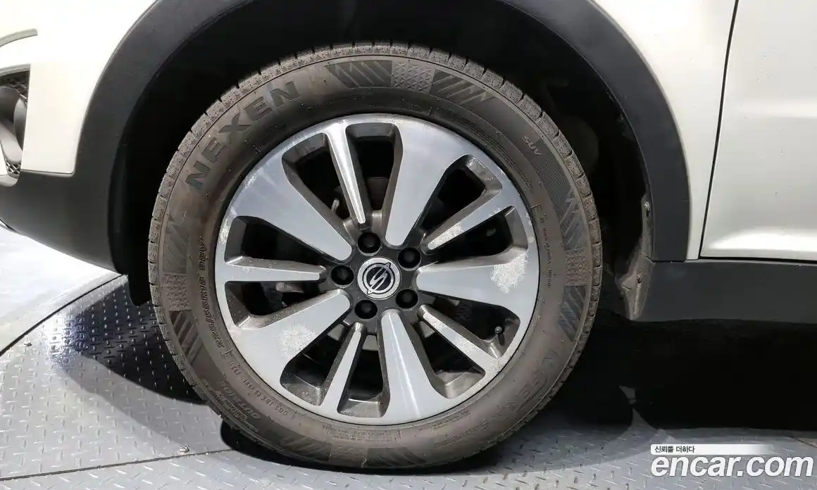 SsangYong Korando 2014 2.0 Автомат в Москве № 32159, фото 5