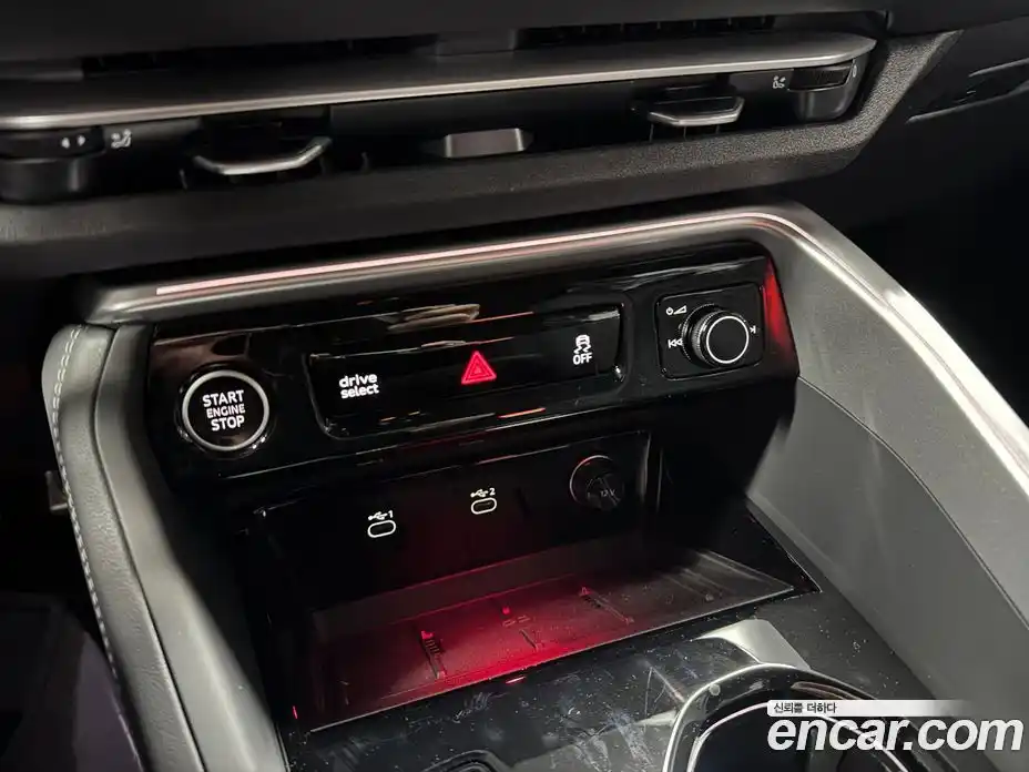 Audi Q5 2025 2.0 Автомат в Москве № 325843, фото 11