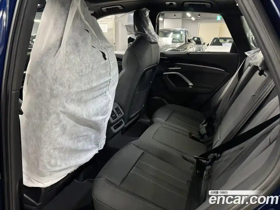 Audi Q5 2025 2.0 Автомат в Москве № 325843, фото 13