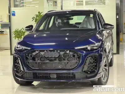 Audi Q5 2025 2.0 Автомат в Москве № 325843, миниатюра 2