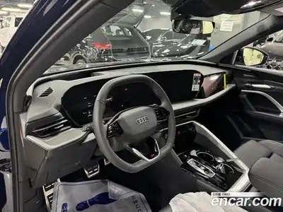 Audi Q5 2025 2.0 Автомат в Москве № 325843, миниатюра 5