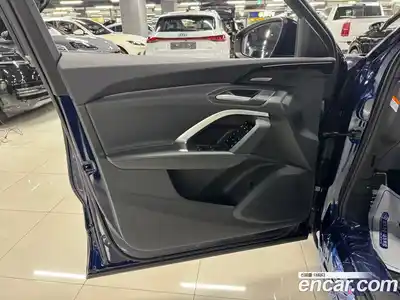 Audi Q5 2025 2.0 Автомат в Москве № 325843, миниатюра 6