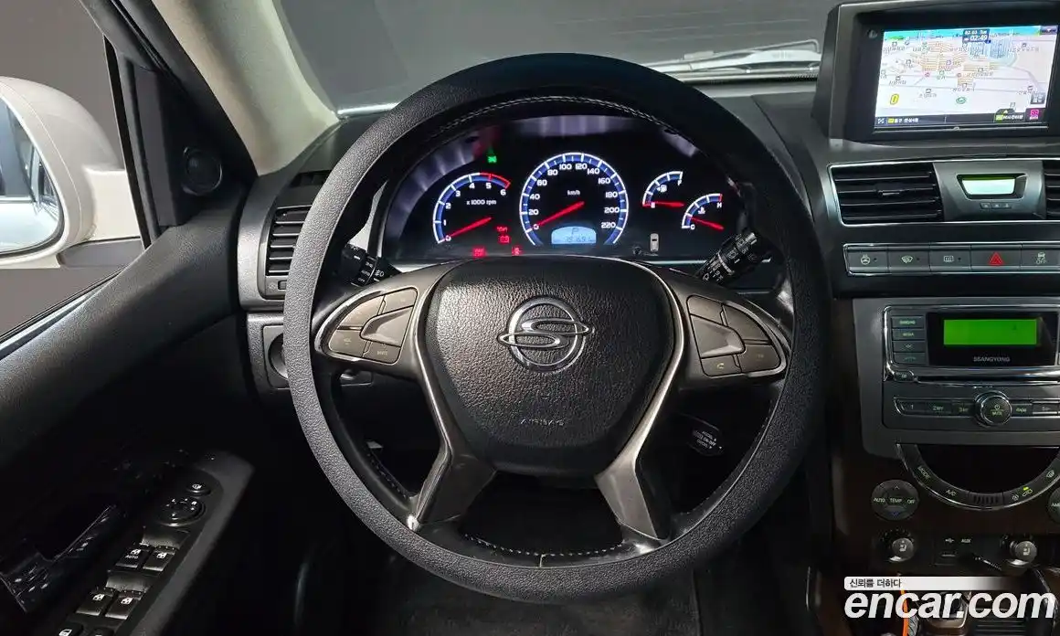 SsangYong Rexton 2015 2.0 Автомат в Москве № 32700, фото 16