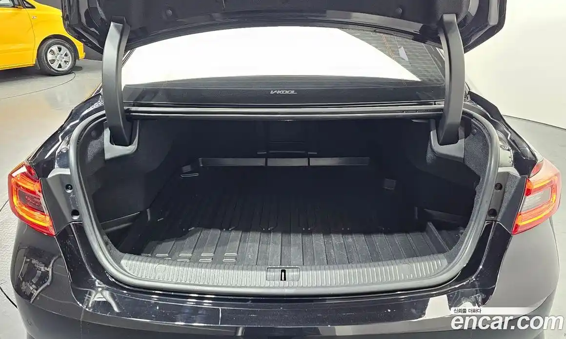 Renault SM6 2016 1.6 Автомат в Москве № 329206, фото 16