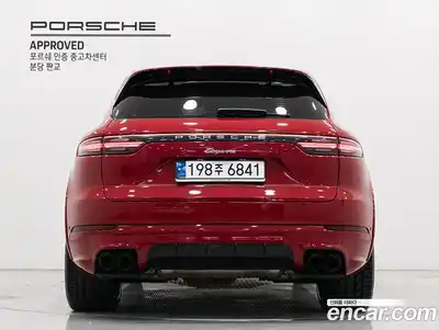 Porsche Cayenne 2023 3.0 Автомат в Москве № 332509, миниатюра 4