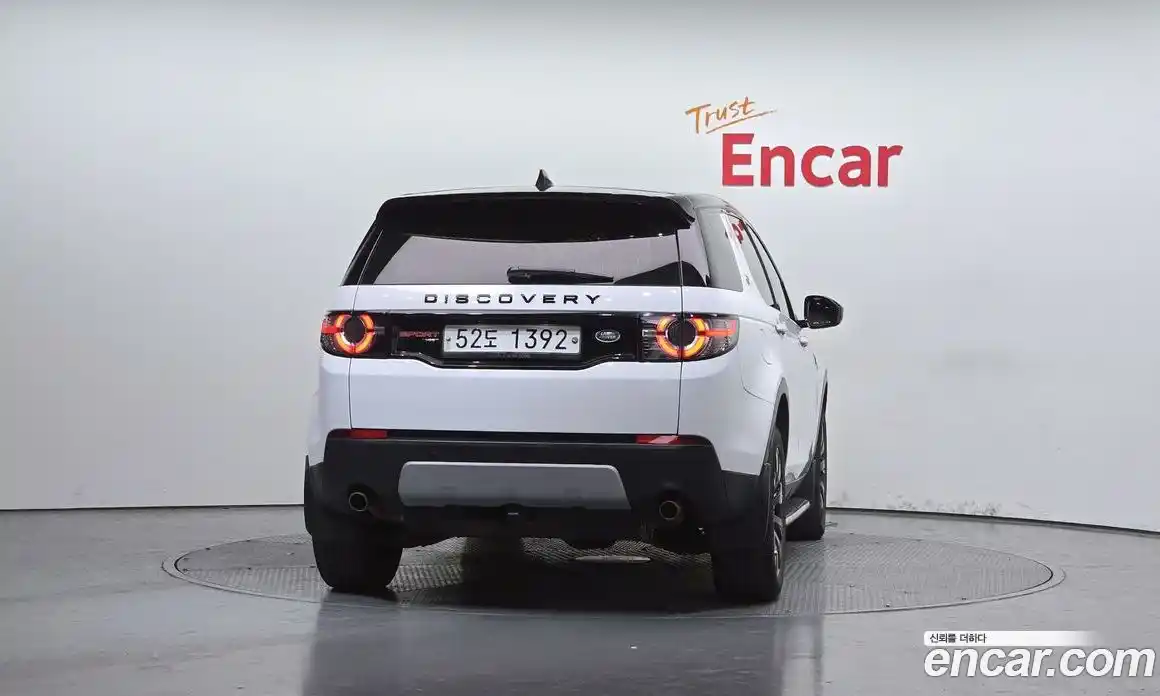 Land Rover Discovery Sport 2019 2.0 Автомат в Москве № 333589, фото 13