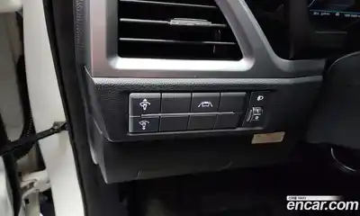 SsangYong Korando 2021 1.5 Автомат в Москве № 33621, миниатюра 5