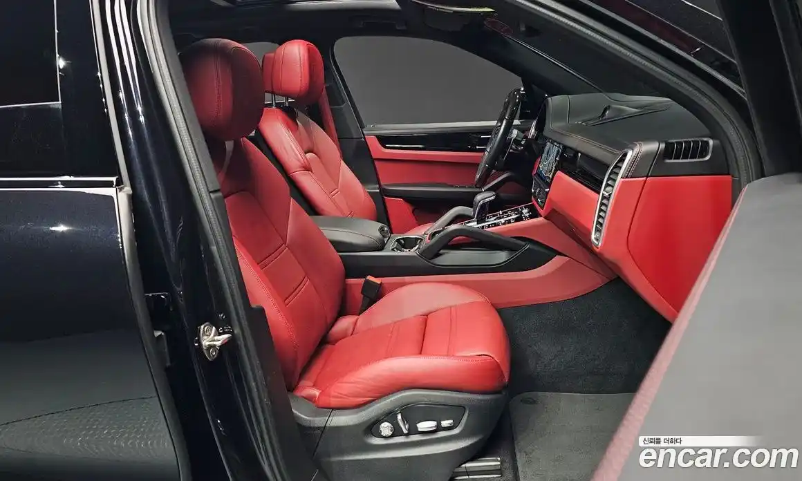 Porsche Cayenne 2021 3.0 Автомат в Москве № 344528, фото 10