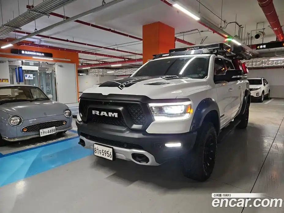 Dodge Ram Pick Up 2020 5.7 Автомат в Москве № 353809, фото 1