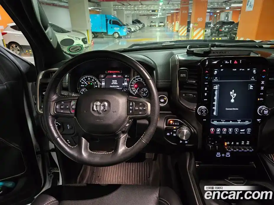 Dodge Ram Pick Up 2020 5.7 Автомат в Москве № 353809, фото 11