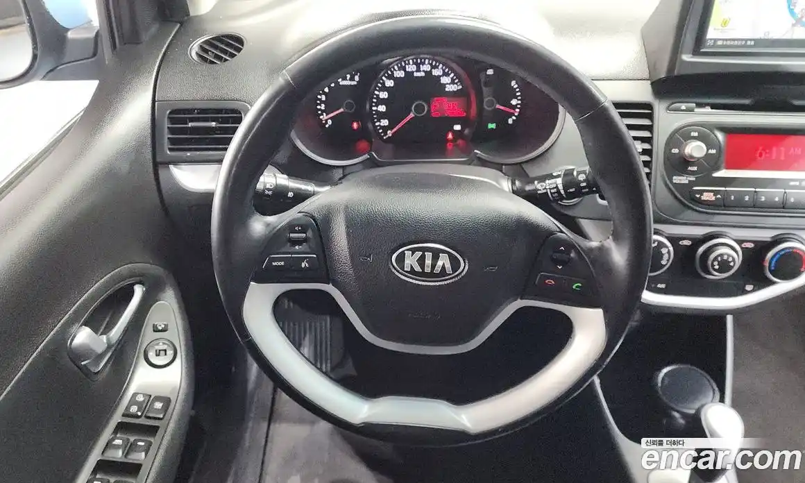 Kia Morning 2013 1.0 Автомат в Москве № 359785, фото 13