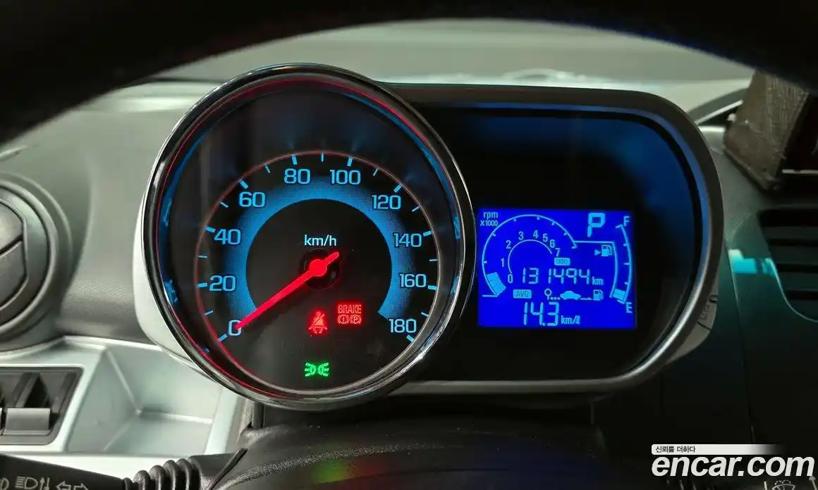 Chevrolet Spark 2015 1.0 Автомат в Москве № 36931, фото 11